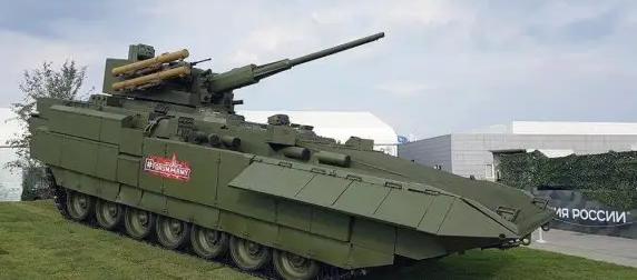 Разработка "Арматы", "Курганца-25" и "Бумеранга" продолжается