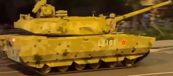 Новейший китайский танк ZTZ-201 покажут на параде в Пекине