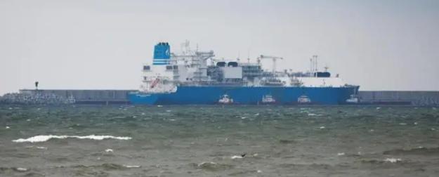Крупный калибр на газовозе «Маршал Василевский» удивил британский спецназ