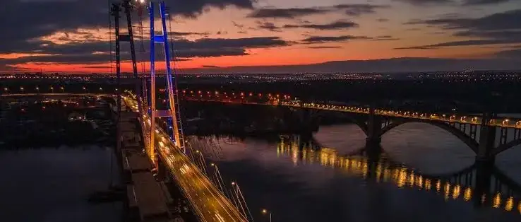По стратегическому мосту в районе Запорожья отработали "Герани" и "Дань-Т"
