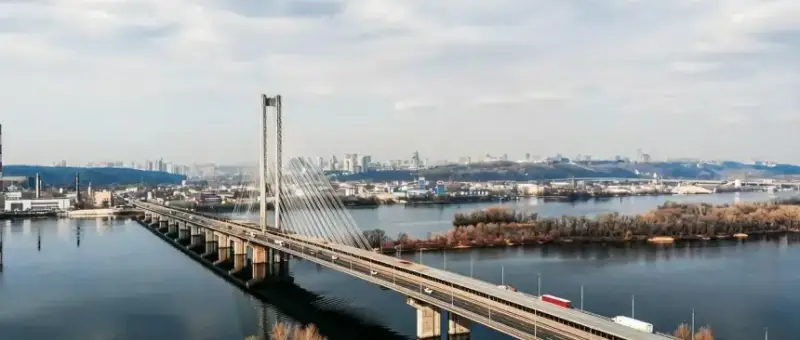 «Удачное попадание»: анонсированы новые удары по Южному мосту в Киеве