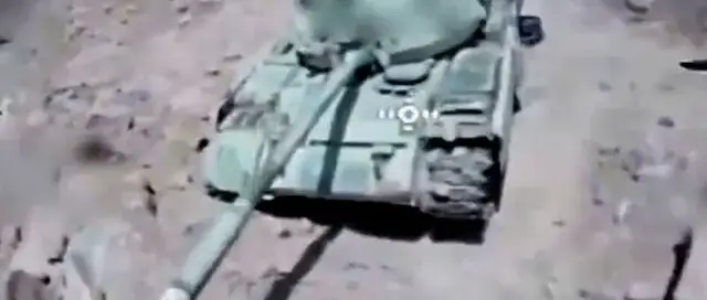 Старый Т-55 выдержал прямое попадание беспилотника-камикадзе хуситов