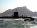 Великобритания направит к Фолклендским островам атомную подводную лодку