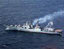 Российский боевой корабль на охране гражданского судоходства