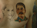 А на левой груди – профиль Сталина