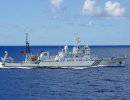 Китайский патрульный корабль курсирует близ спорных островов