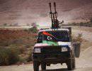 Ливия: Бани-Валид занят войсками, над Сиртом развеваются зеленые флаги