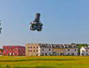 Летающий робот-шпион, способный оставаться в воздухе вечно