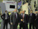 Рогозин ознакомился с деятельностью РКК "Энергия"