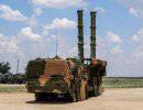 В России приняли на вооружение новую модификацию ракетного комплекса "Искандер-М"