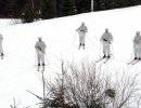 Разведчики российской военной базы в Армении проходят лыжную подготовку в горах