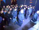 Бойцы «Беркута» на коленях попросили прощения у жителей Львова