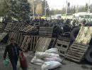 В Донецкой области «толпа» штурмует военную часть