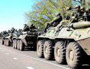 Колонна украинских БТР приближается к Славянску