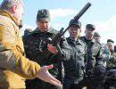 Турчинову показали лучшее оружие, которым будут защищать Украину