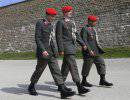 Кризис вынуждает австрийских военных ходить пешком