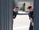 Бойцы Беркута и армии Юго-Востока взяли под контроль луганский университет МВД Бойцы Беркута и армии Юго-Востока взяли под контроль луганский университет МВД