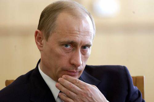 Путин: Порошенко меня заверил, что российские десантники вернутся в РФ
