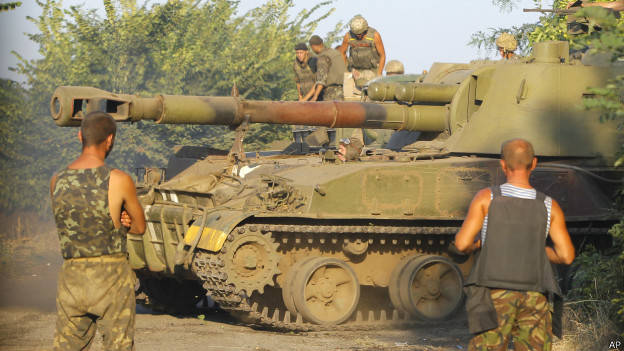 Очевидцы: украинские военные вошли в Луганск