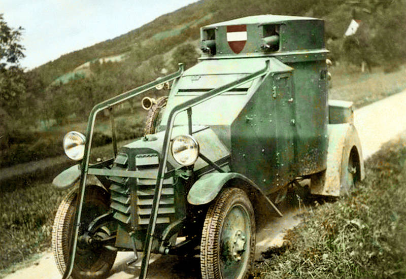 Легкий Итальянский бронеавтомобиль «Lancia» IZ