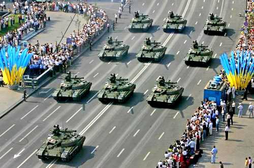 Военный парад завершился в Киеве