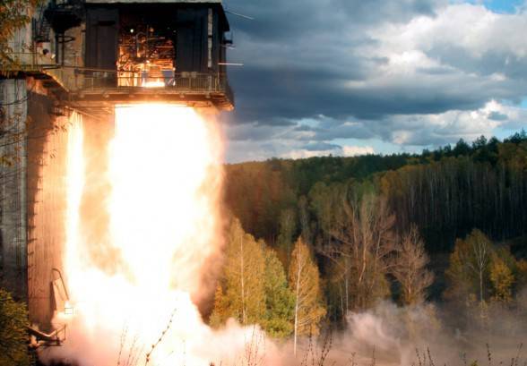 Двигатель НК-33 успешно испытан на новейшей российской ракете