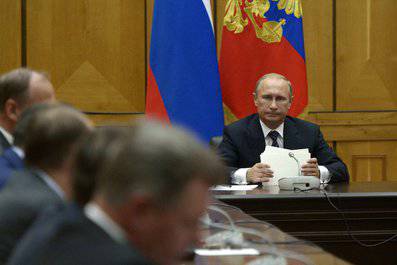 Путин впервые провел заседание Совбеза в Севастополе