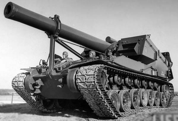Опытная САУ T92 (США) Опытная САУ T92 (США)