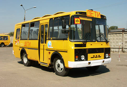 В качестве военной техники украинская армия использует школьные автобусы