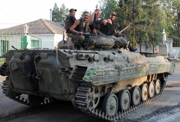 В Донецк прорвались диверсанты, в городе слышны залпы