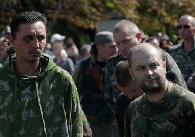 Ополченцы ДНР отпустят пленных силовиков ночью в воскресенье