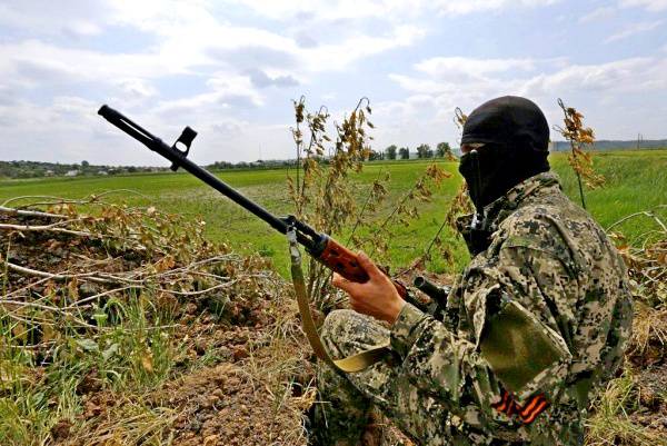 Ополченцы ЛНР ведут бой за мост через реку Северский Донец в районе Счастья