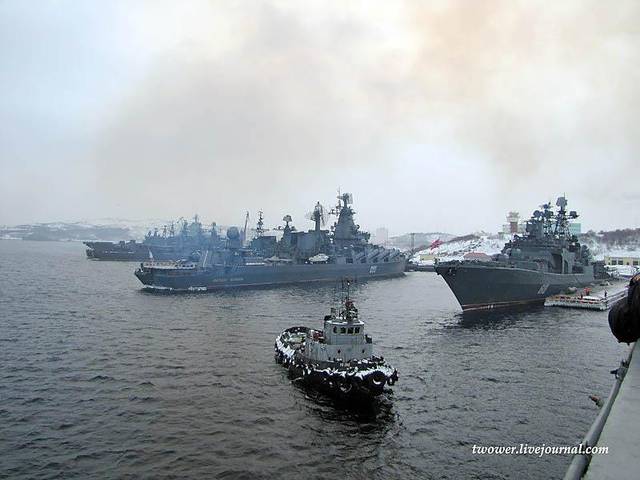 На учения в Баренцево море вышли российские корабли и подводные лодки