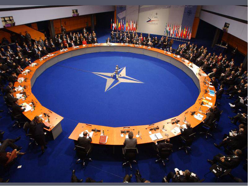 Узбекистан примет участие в "афганской сессии" на саммите НАТО