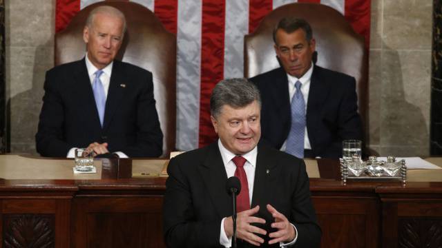 Кадет Биглер и Пётр Порошенко Кадет Биглер и Пётр Порошенко