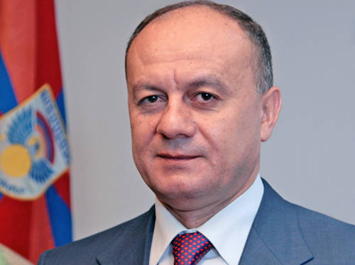 Глава Минобороны Армении раскрыл секрет успехов Армянской армии в 2014 году