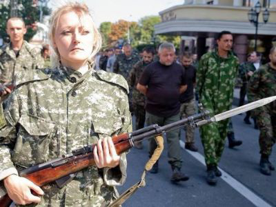 Ну что, украинская белочка, не по зубам тебе донбасский орешек?! Ну что, украинская белочка, не по зубам тебе донбасский орешек?!