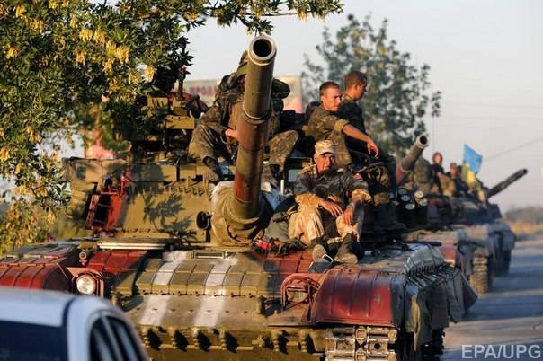 Украинские танковые подразделения стали испытывать дефицит "реактивной брони"