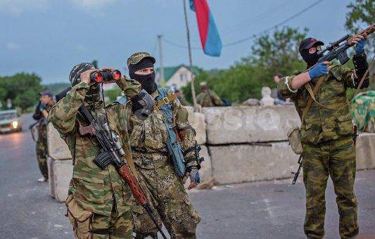 В Донецке раздаются мощные залпы: штурмуют аэропорт В Донецке раздаются мощные залпы: штурмуют аэропорт
