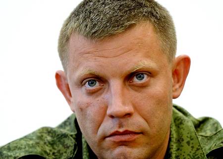 Захарченко: Стрелков хотел снести девятиэтажки в Донецке, а мы не дали Захарченко: Стрелков хотел снести девятиэтажки в Донецке, а мы не дали
