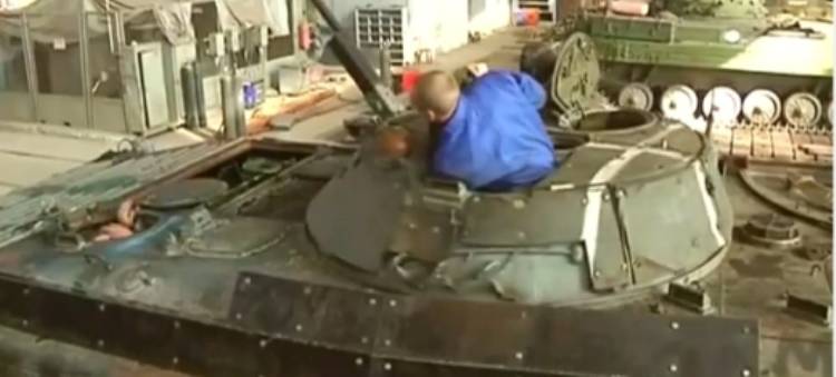 Донбасские ополченцы самостоятельно модернизируют захваченную украинскую бронетехнику