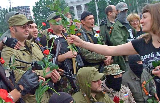 Бойцы внутренних войск ДНР приняли присягу