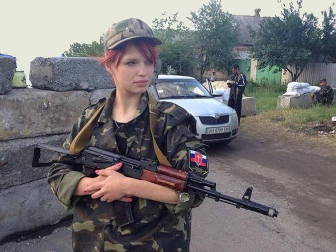Женский блокпост отбил атаку айдаровцев Женский блокпост отбил атаку айдаровцев