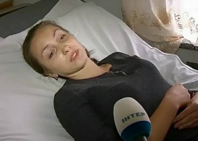 Украинские военные подстрелили журналистку во время учений