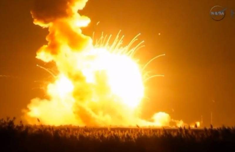 Украино-американская ракета «Антарес» взорвалась при старте