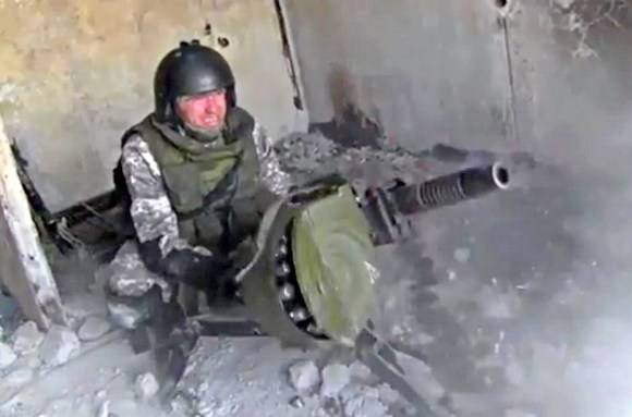 Подразделения Моторолы и Гиви держат оборону в аэропорту Донецка Подразделения Моторолы и Гиви держат оборону в аэропорту Донецка