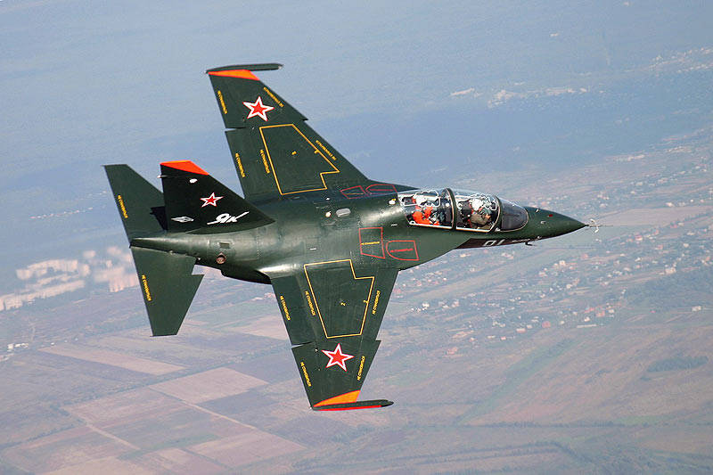 Армавирская авиабаза получила три новых Як-130 Армавирская авиабаза получила три новых Як-130