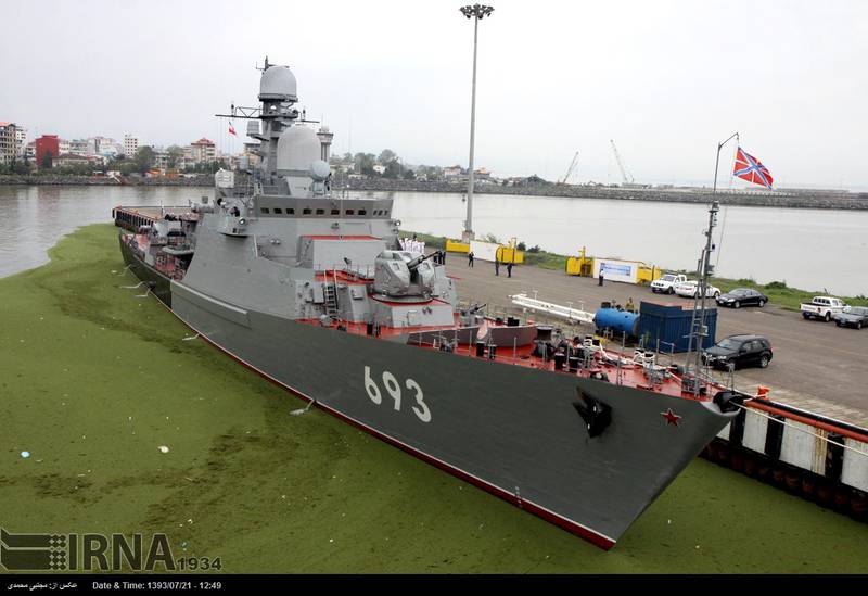 Российские корабли Каспийской флотилии прибыли с дружественным визитом в Иран