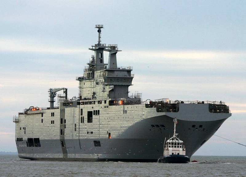 Российский экипаж «Мистраля» может остаться во Франции до января