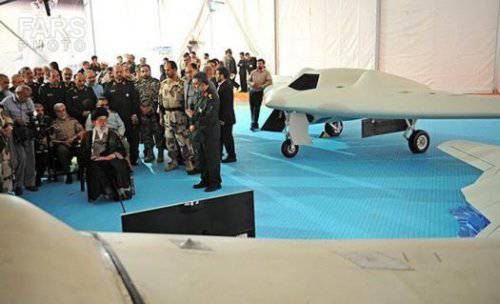 Иран демонстрирует первый полет собственного беспилотника-невидимки
